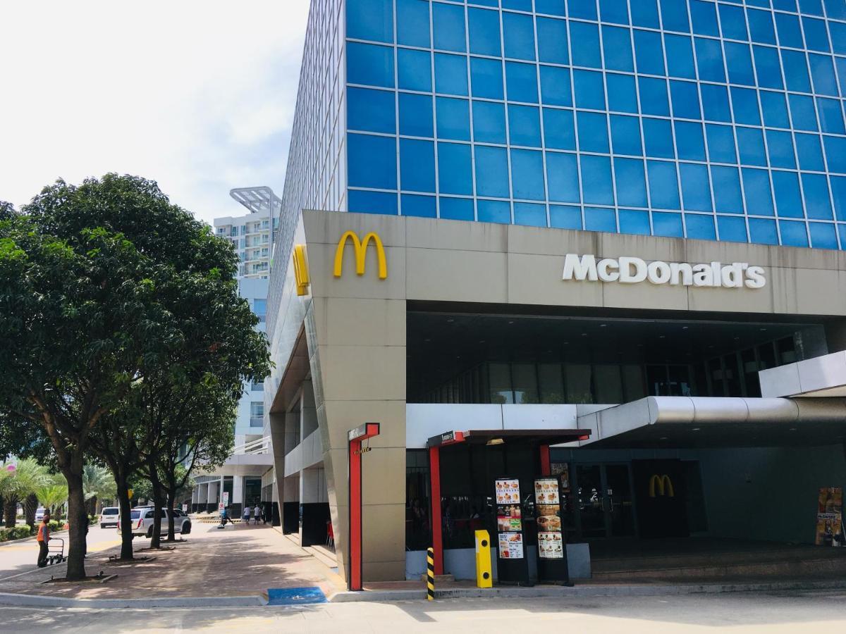 Hometel Barrio House Mactan Đảo Mactan Ngoại thất bức ảnh