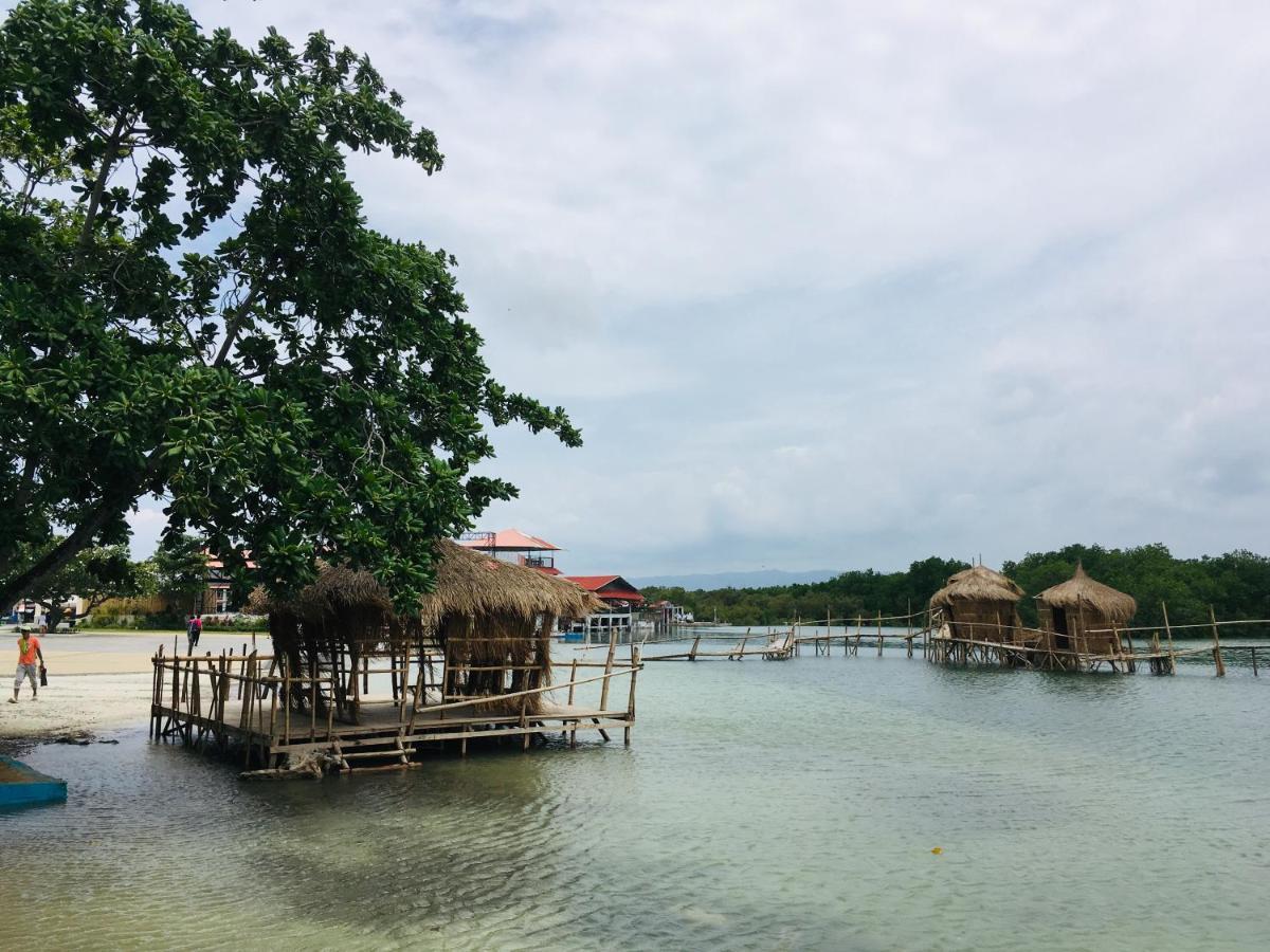 Hometel Barrio House Mactan Đảo Mactan Ngoại thất bức ảnh