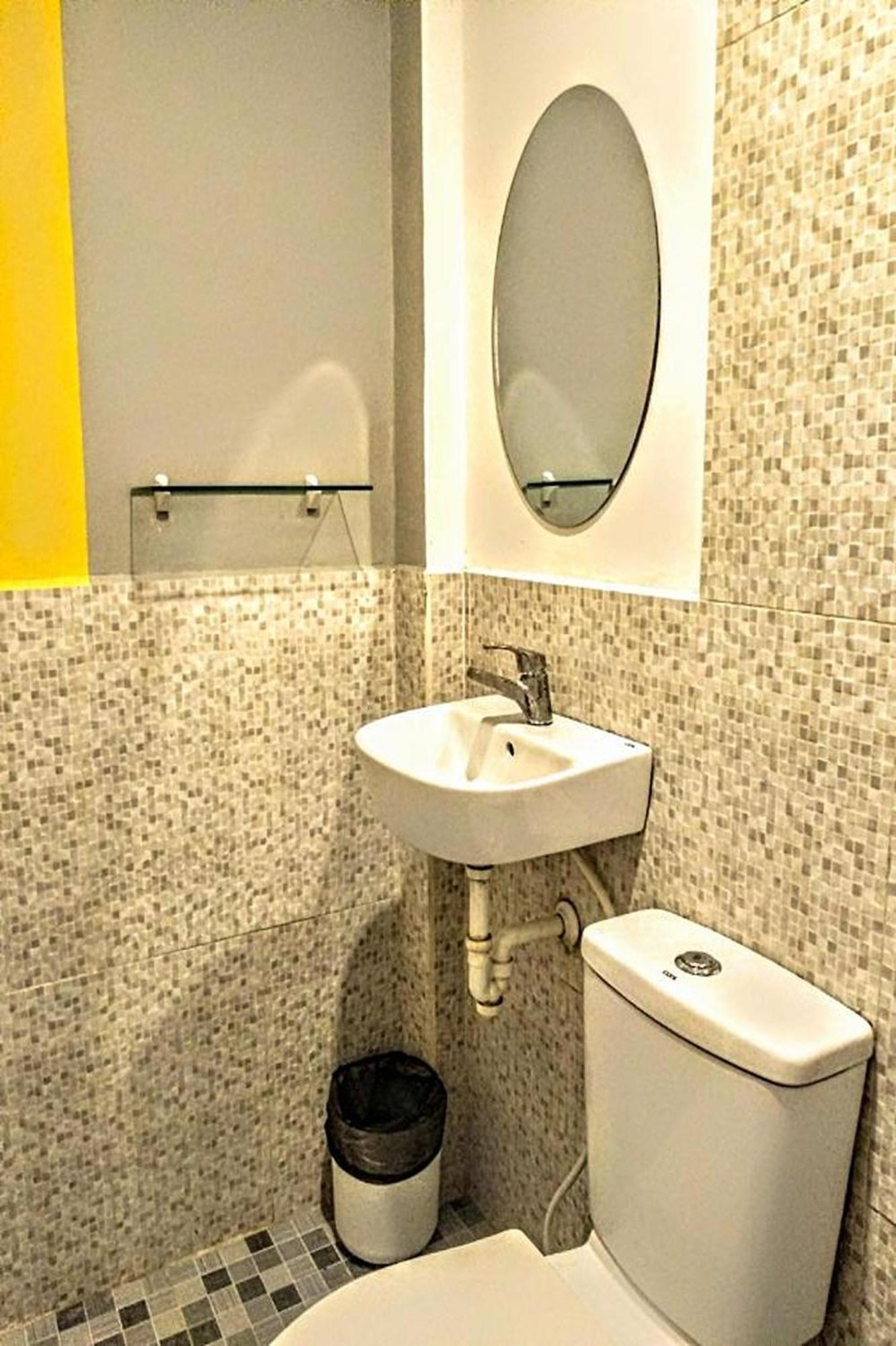 Hometel Barrio House Mactan Đảo Mactan Ngoại thất bức ảnh